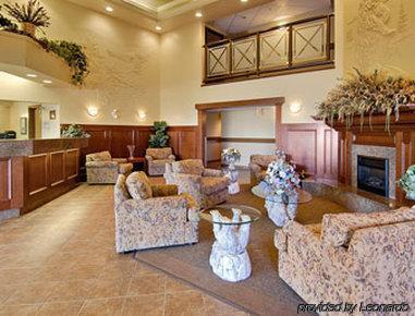Super 8 By Wyndham High Level Ab Hotel Interior photo